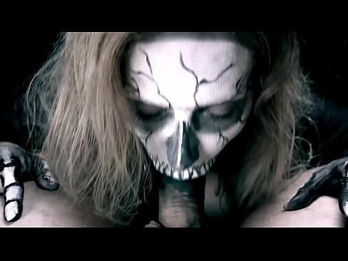 ❤️ Ragazza demonia chì succhia u cazzo cù a so bocca nera è ingoia cum. ️❌ Video porno à porn co.nomescriativos.top ❌