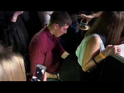❤️ Sessu reale in una discoteca russa. Una ragazza russa di 18 anni in l'anu è a vagina scopata in una discoteca ️❌ Video porno à porn co.nomescriativos.top ❌